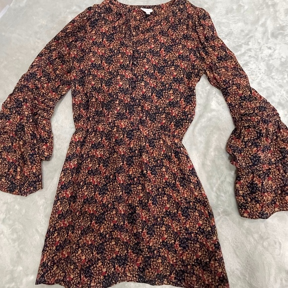 Silk Floral Ruffle Dress Size Small - Picture 2 of 13